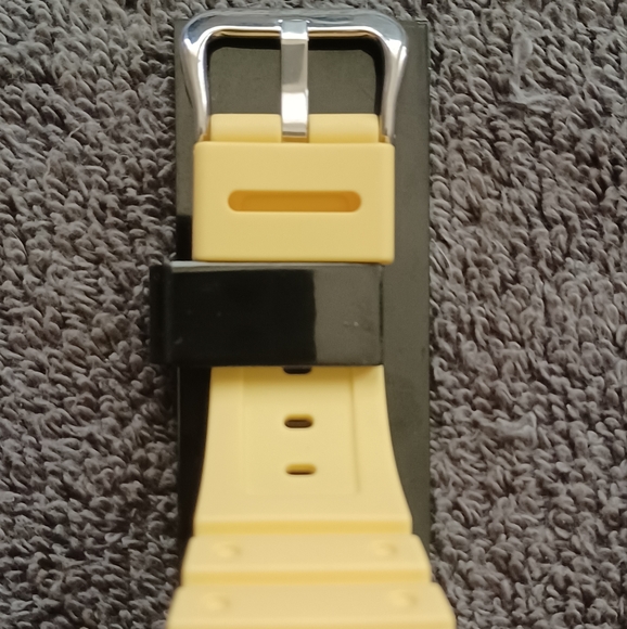 💥SOLD💥CASIO G-SHOCK DW5600WB - Picture 7 of 10